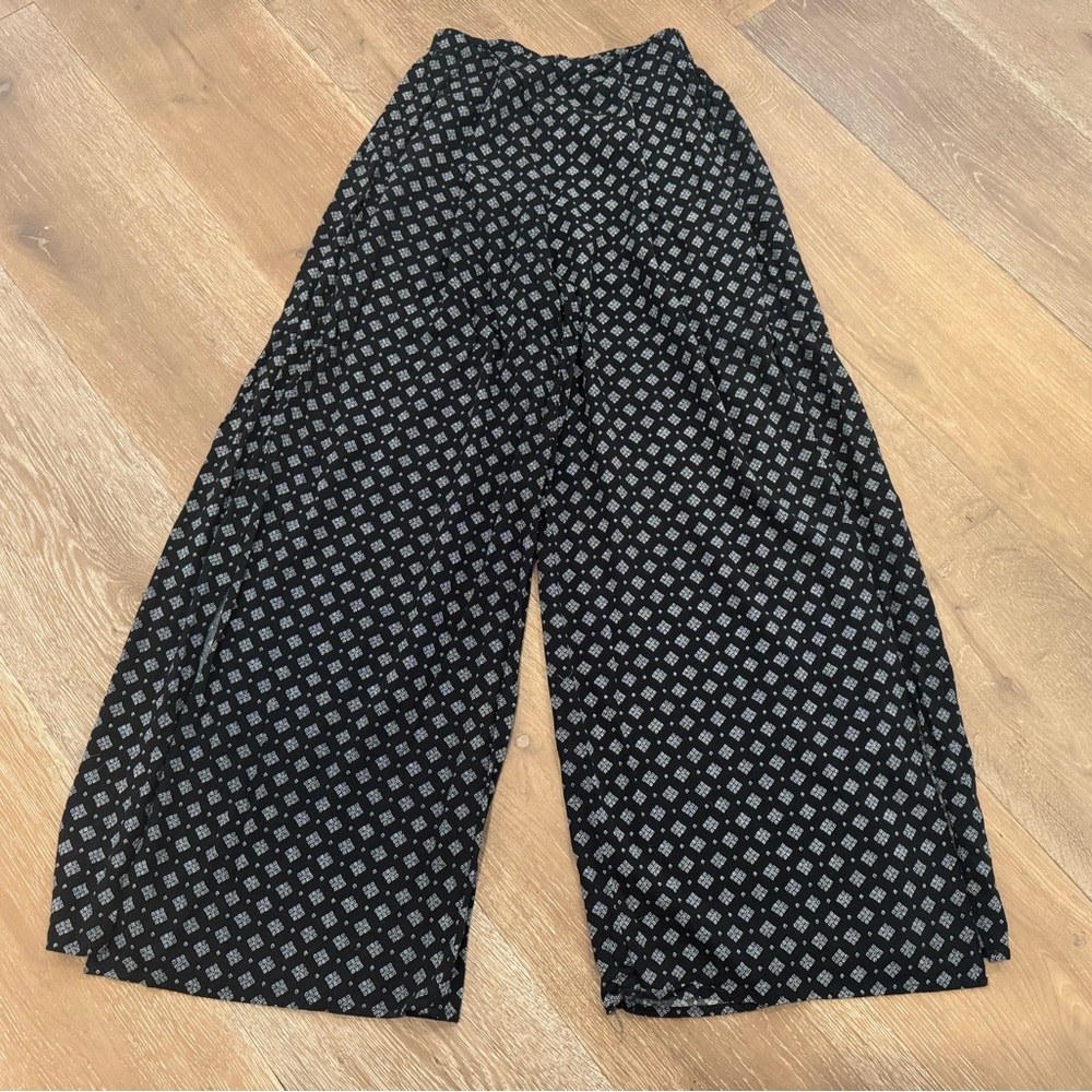 Cotton Candy LA Split Leg Black and White Geometric Pants